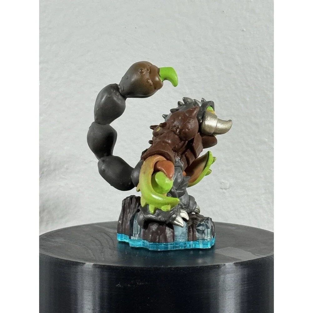 Skylanders Swap Force Figure – Scorp (Blue Base)